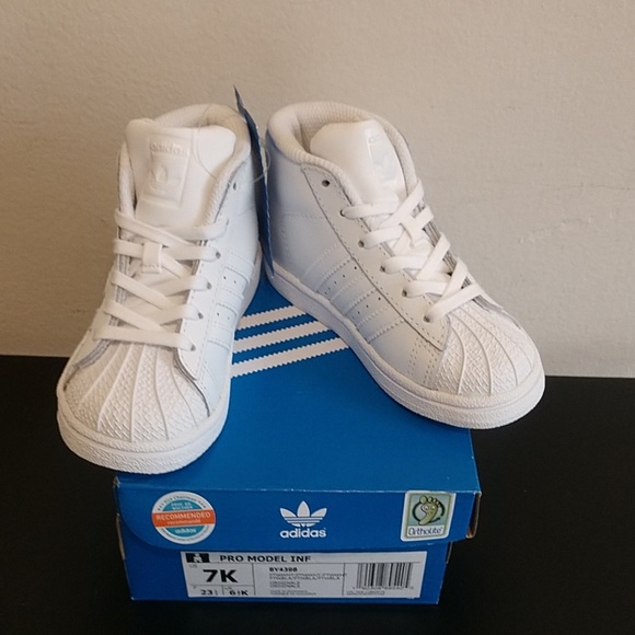 🛑Sold White HT Adidas, Little Kids, NWT, Sz 7 - Picture 2 of 8